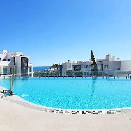 Apartment Luxurious Flat With Garden, Private Jacuzzi, Bbq *