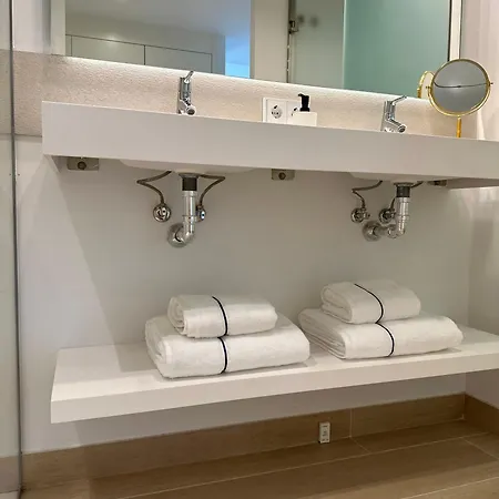 Luxurious Flat With Garden, Private Jacuzzi, Bbq *
